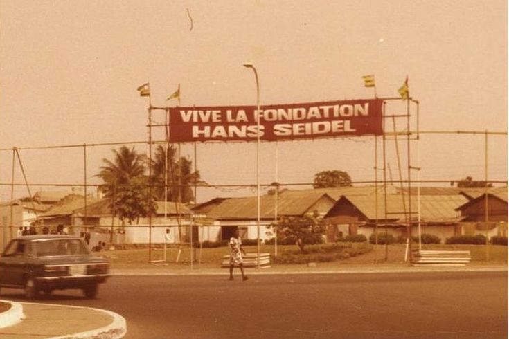 Beginn der Auslandsarbeit der HSS 1977 in Togo