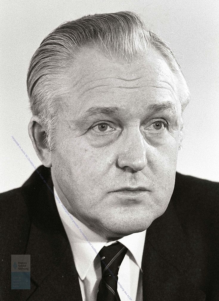 Oscar Schneider