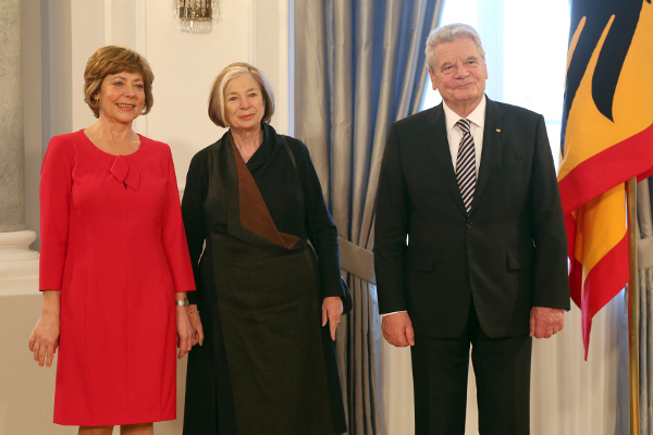 Ursula Männle (M.) mit Bundespräsident Joachim Gauck und Lebensgefährtin Daniela Schadt